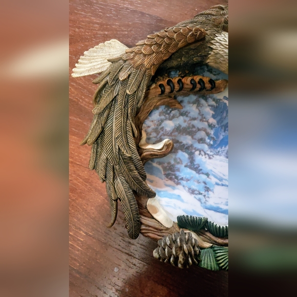 The Hamilton Collection Winter Solstice Premiere Issue Four Seasons of the Eagle - Picture 4 of 16